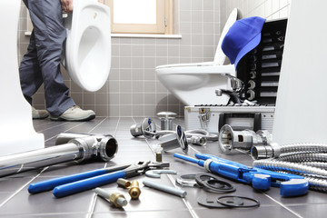 Hiring a Handyman for Bathroom Repair